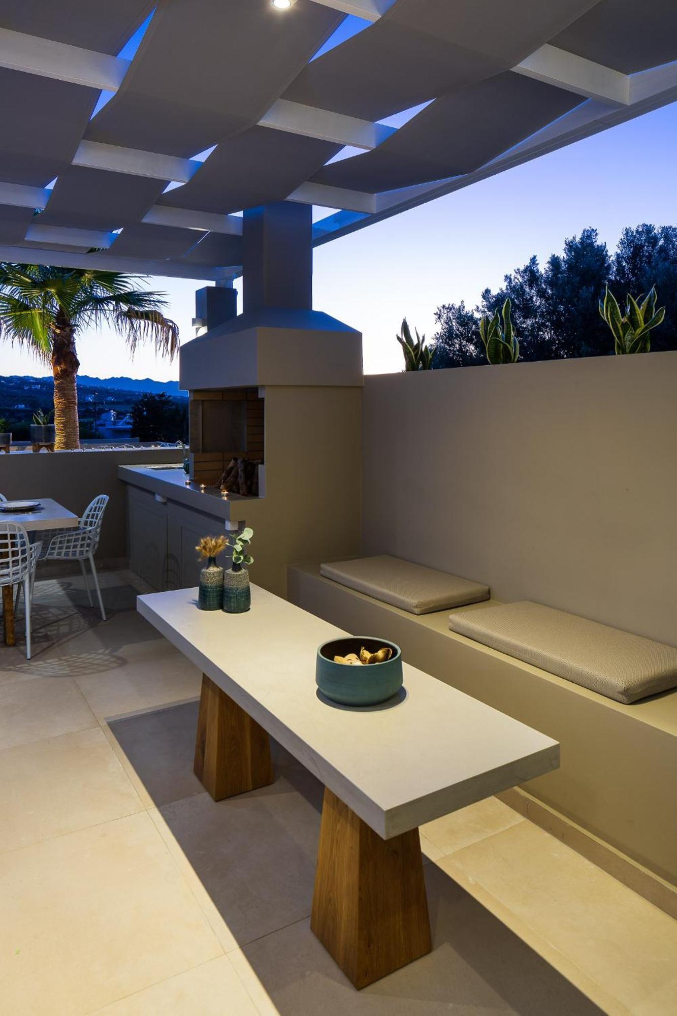 Vasilios Villa, With Pool, Gym & Close To Beach, By Thinkvilla Loutra Exterior foto